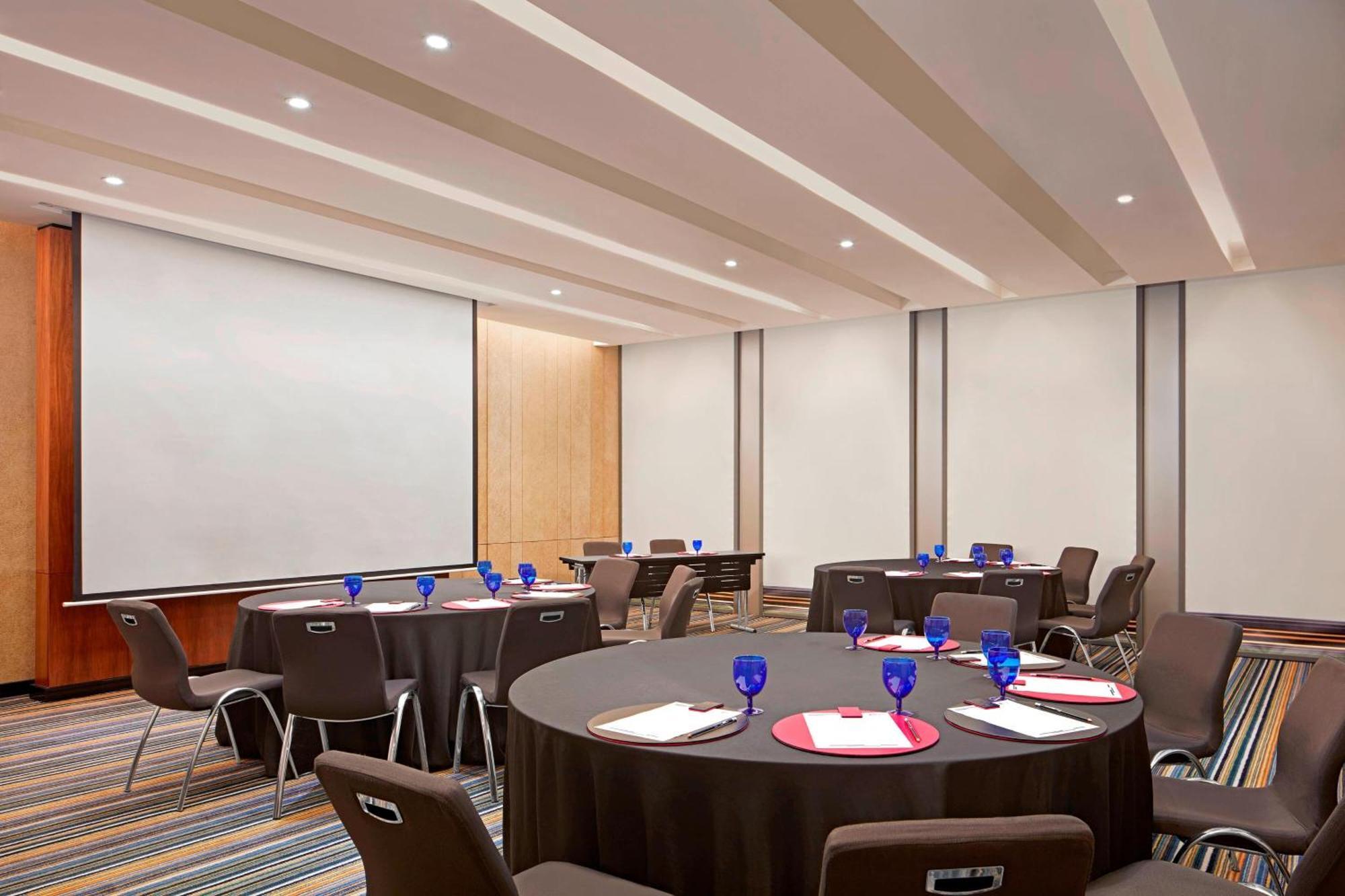 Aloft Kuala Lumpur Sentral Hotel Buitenkant foto